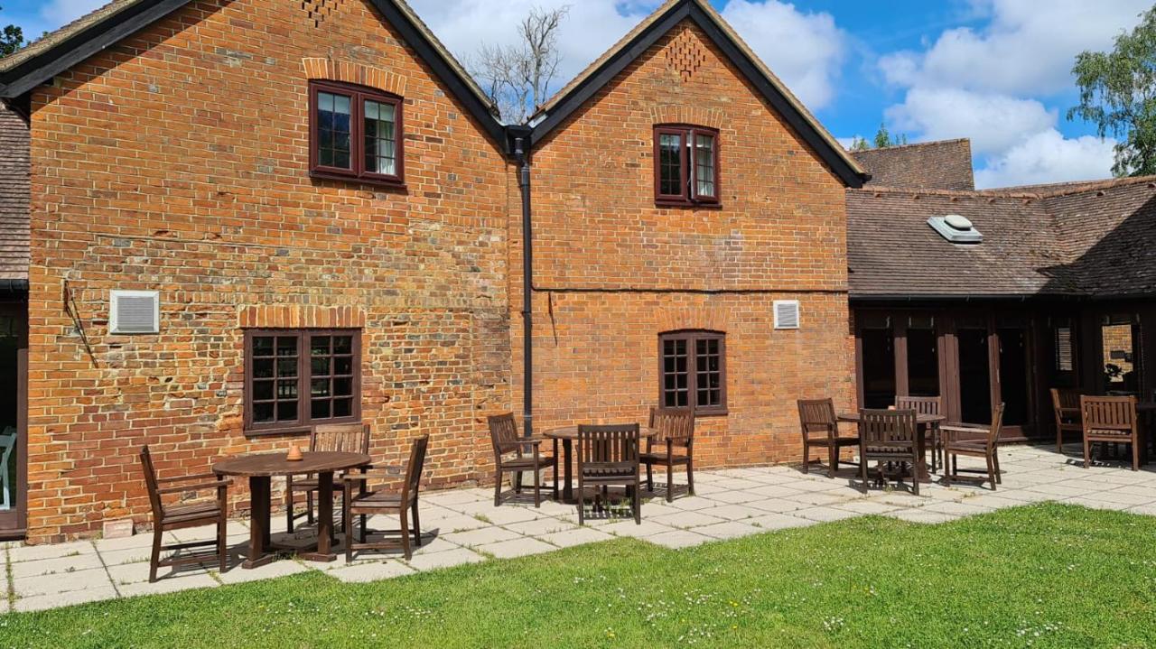 The Grange On Warbrook Estate Hotel Hook  Kültér fotó